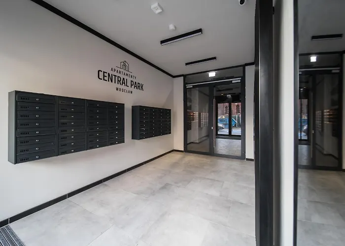 Park Red By Bookinghost Vratislav